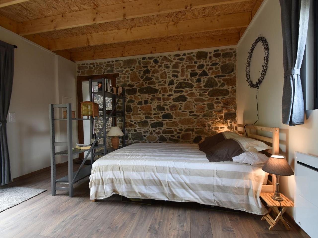 Breton Stone House In Saint Gilles Les Bois Villa Ngoại thất bức ảnh